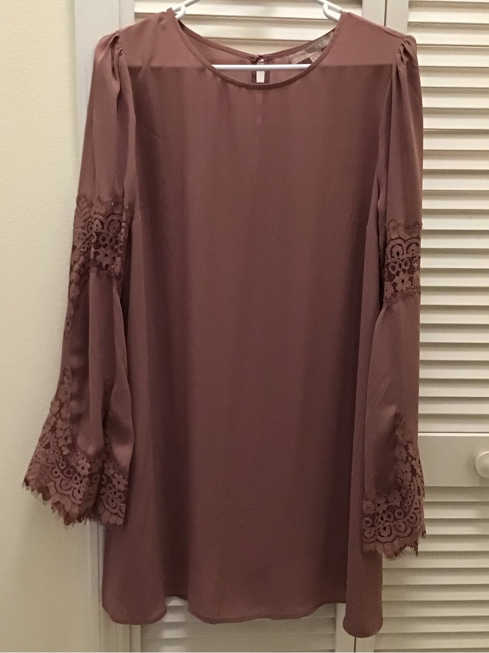 Forever 21 Dusty Rose Crewneck Shift Dress